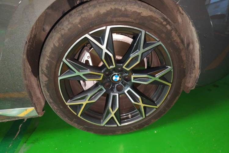 Used BMW 7 Series 2023 735Li Luxury Package
