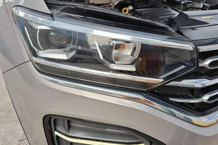 Used Volkswagen Tayron 2020 280TSI Two-Wheel Drive Luxury Connect Edition