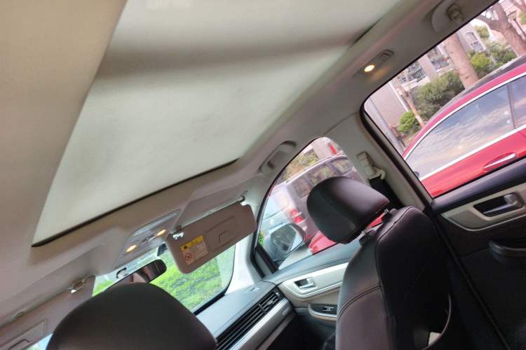 Used FORTHING Joyear X6 2017 Jingxiang Series 1.5T CVT Luxury Model Headliner