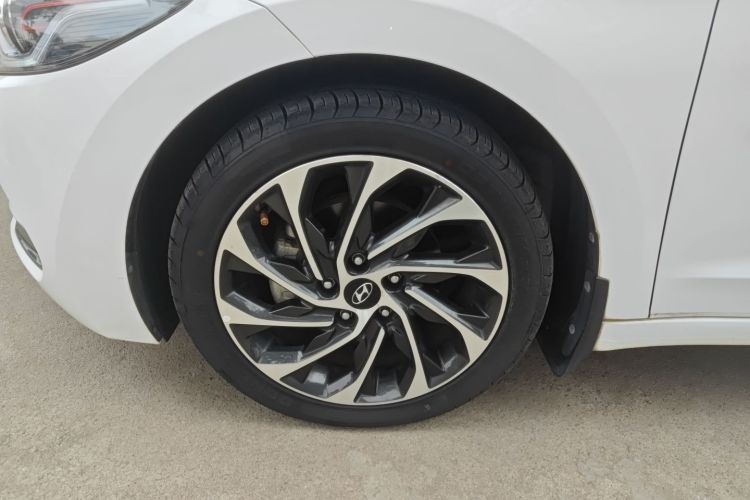 Used Hyundai Elantra (6th Generation / Lingdong) 2019 1.5L CVT ZhiXuan – Elite Version Left Front Wheel Hub