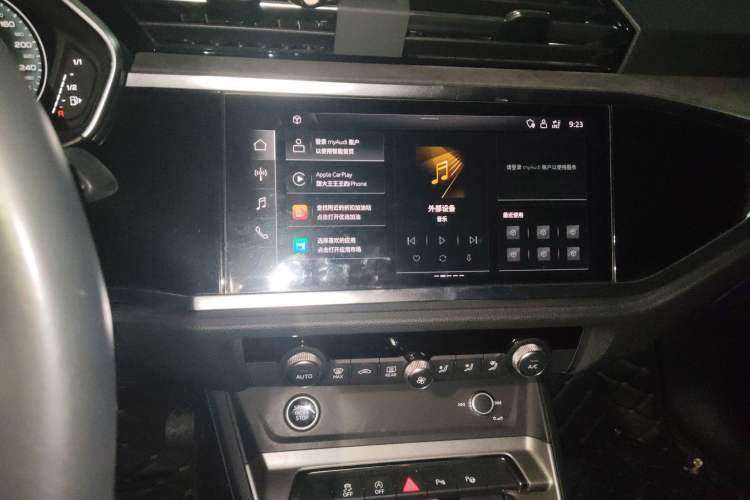 Used Audi Q3 2022 35 TFSI Fashion Dynamic Model Audio And AC Panel