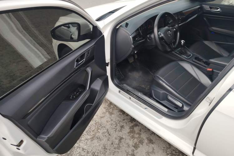 Used Volkswagen Lavida 2018 1.5L Automatic Comfort Edition China V Standard Driver Seat