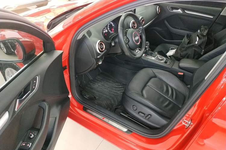 Used Audi A3 2015 Limousine 35 TFSI Millionth Anniversary Comfort Model