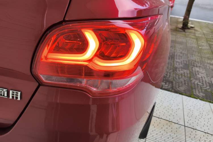 Used Chevrolet Cavalier 2018 320 Automatic Enjoyment Sunroof Edition