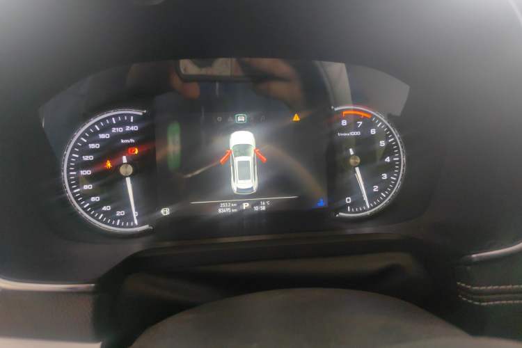 Used Roewe RX5 2016 30T Two-Wheel Drive Automatic Internet Smart Edition Instrument Cluster