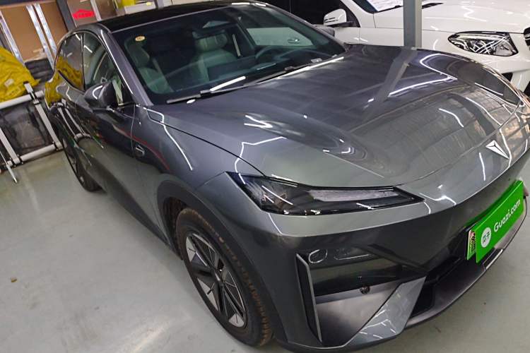 Used Deepal S07 2025 215Max Deep Blue Intelligent Driving AD PRO Range-Extended Version Front Right 45 Deg