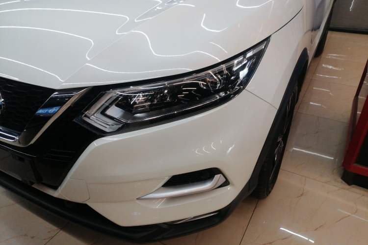 Used Nissan Qashqai 2021 2.0L CVT Luxury Edition Left Front Headlight