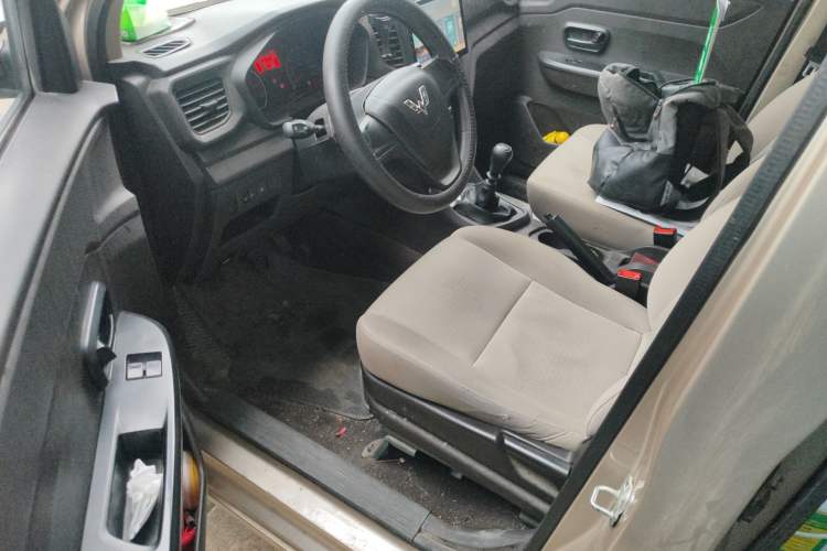 Used Wuling Hongguang V 2019 1.5L Jingqu Version China VI LAR Left Front Seat