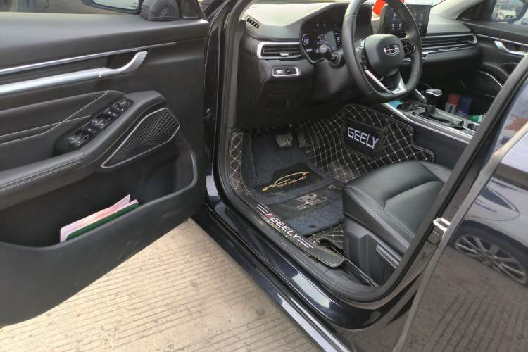 Used Geely Auto Emgrand 2022 4th Generation 1.5L CVT Luxury Model
