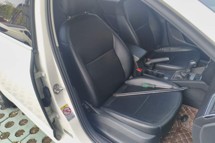 Used Skoda Octavia 2018 1.6L Automatic Comfort Edition Right Front Seat