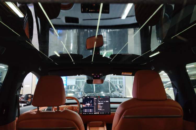 Used ONVO L60 2024 60 kWh Rear-Drive Version
