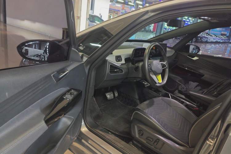 Used Volkswagen ID.3 2023 Pure Smart Edition Driver Seat
