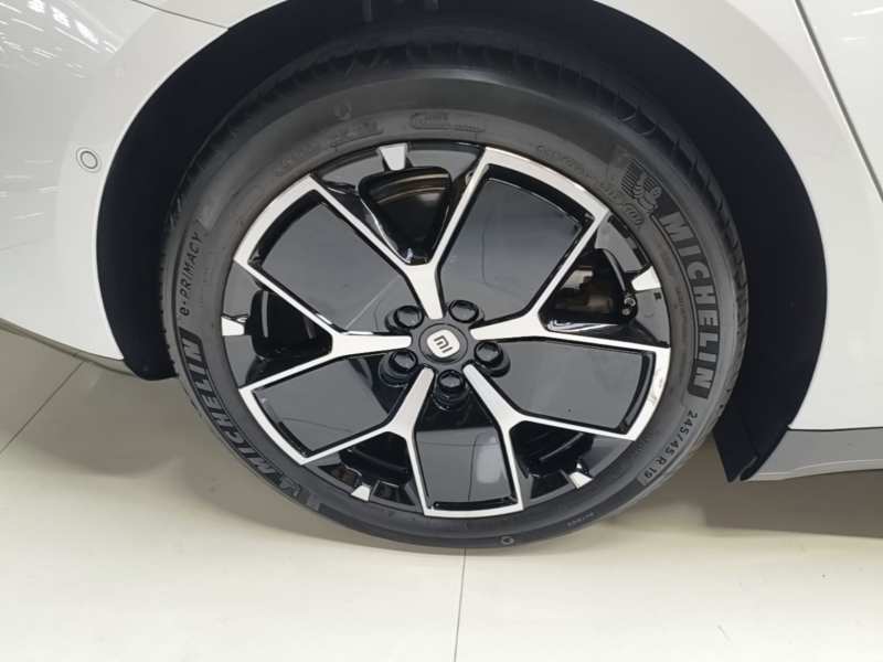 Used Xiaomi Auto SU7 2024 Rear-Drive Ultra-Long Range Advanced Pro-Level Intelligent Driving Version — 25