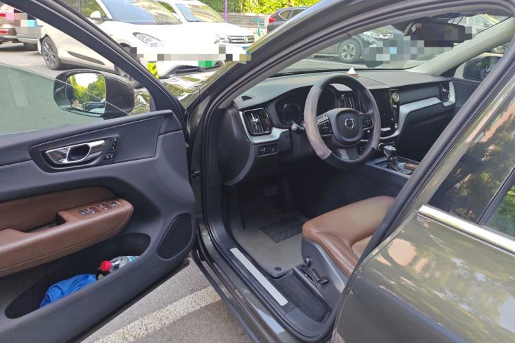 Used Volvo XC60 2020 T5 4x4 Zhiyi Luxury Edition
