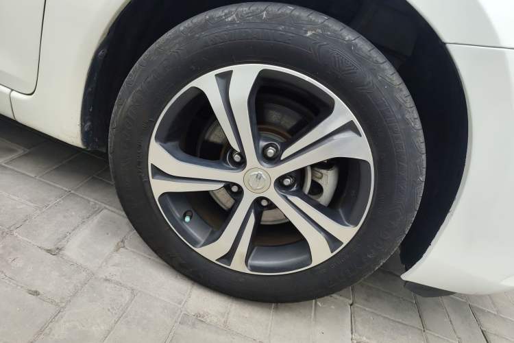 Used Nissan Tiida 2020 1.6L CVT Smart Drive Edition Right Front Wheel Hub