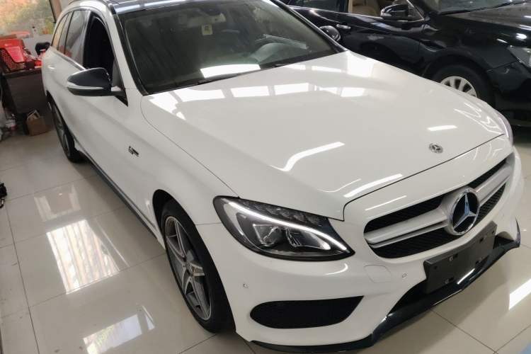 Used Mercedes-Benz C-Class 2015 C 200 station wagon