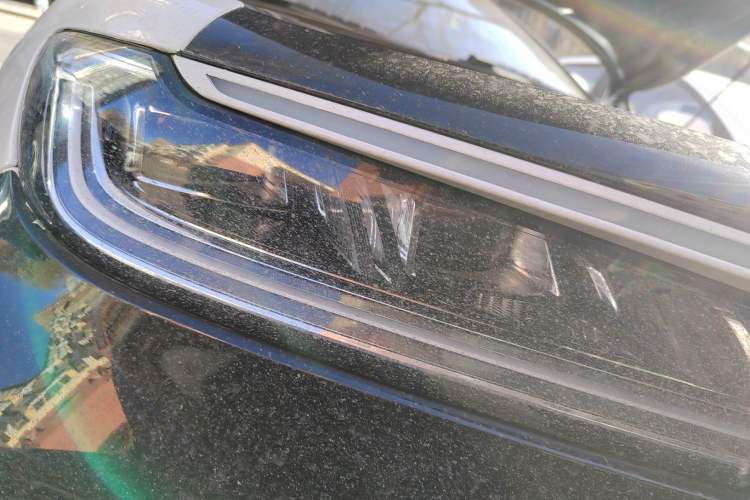 Used Hongqi H9 2022 2.0T Smart Connect Flagship Edition Right Front Headlight