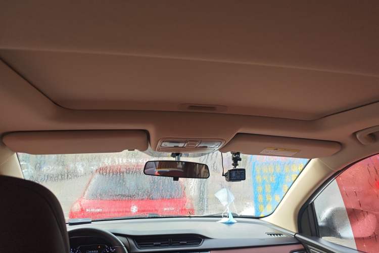 Used Changan Lingxuan 2017 1.6L Manual Elite Model
