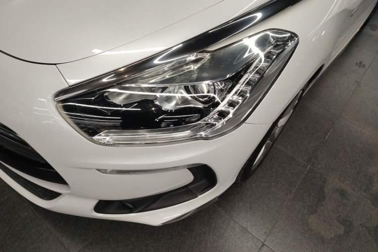 Used DS 5 2014 1.6T Luxury Edition THP160 Left Front Headlight