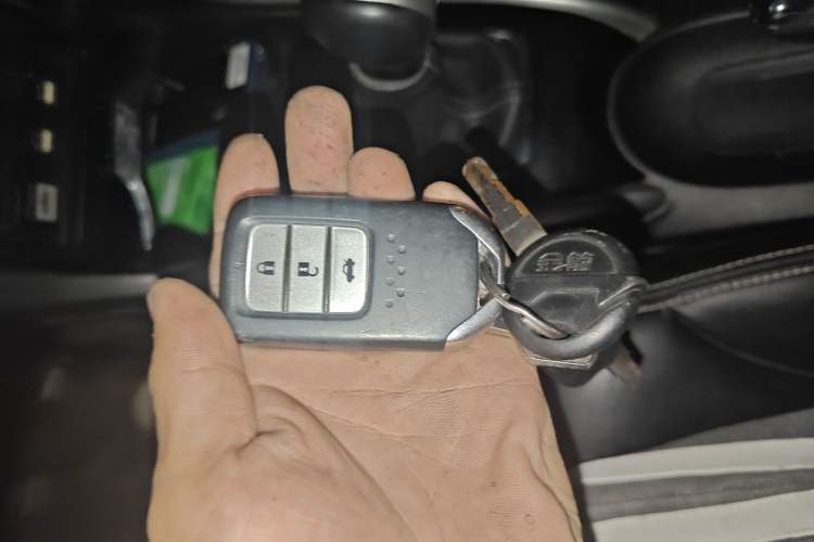 Used Honda Crider 2015 1.8L manual luxury version
