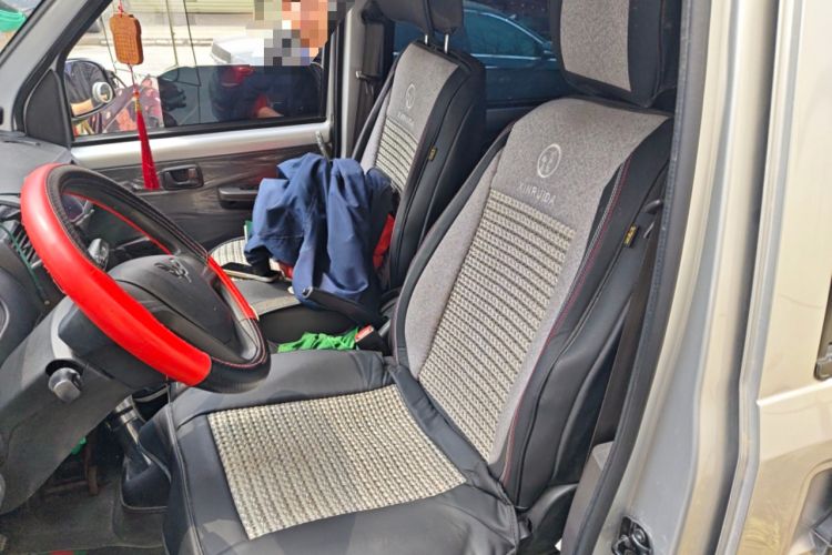 Used Wuling Rongguang 2021 1.5L Extended Basic Window-Sealed 5-Seat L3C Car Left Front Seat