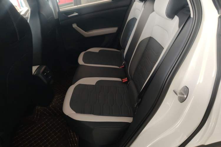 Used Volkswagen Tharu 2026 Model Xinrui 1.5L Ruiyi Edition Left Rear Seat