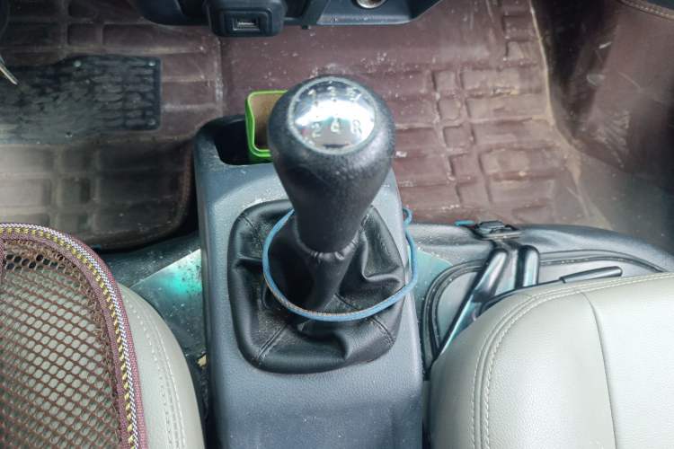 Used Jinbei Hiace X30 2021 1.5L Comfort Model Air-Conditioner-Free Version National VI Standard SWC15M Bus
