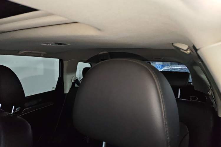 Used Haval H6 2018 Sport Edition 1.5T Automatic Two-Wheel Drive Elite Model China V Standard Headliner