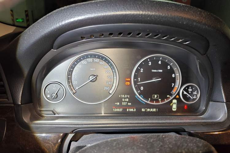 Used BMW 5 Series 2011 523Li Luxury Model Odometer Close Up