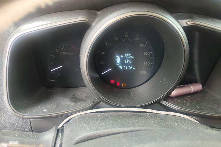 Used CHANGAN OSHAN CX70 2016 1.6L Manual Luxury Model Odometer Close Up