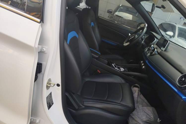 Used Dongfeng Fengon E3 2019 EV Zhiyue Model Right Front Seat