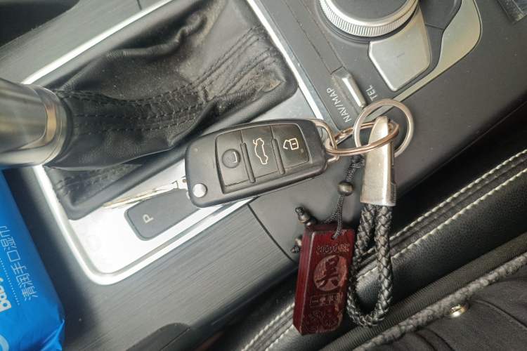 Used Audi A3 2017 Limousine 35 TFSI Sport Edition Vehicle Key