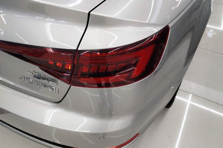 Used Audi A4L 2018 30th Anniversary Edition 40 TFSI Fashion Model