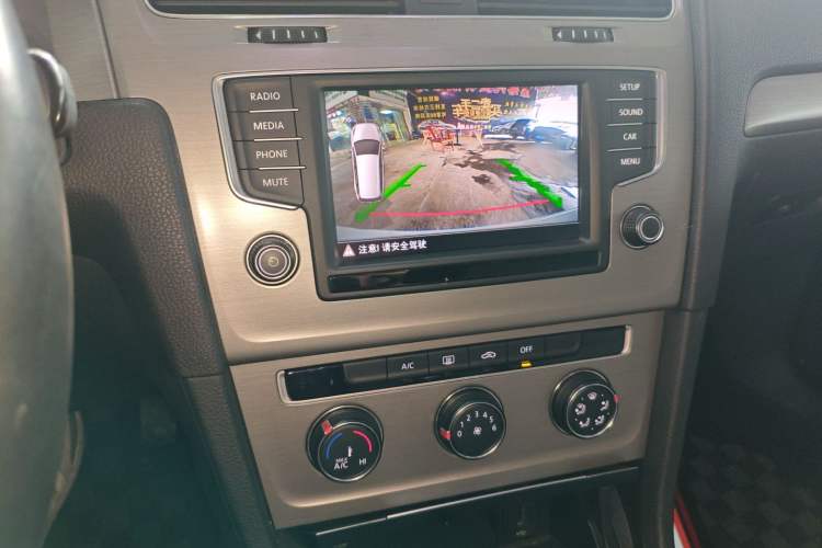 Used Volkswagen Golf 2015 1.4TSI Comfort Travel Edition
