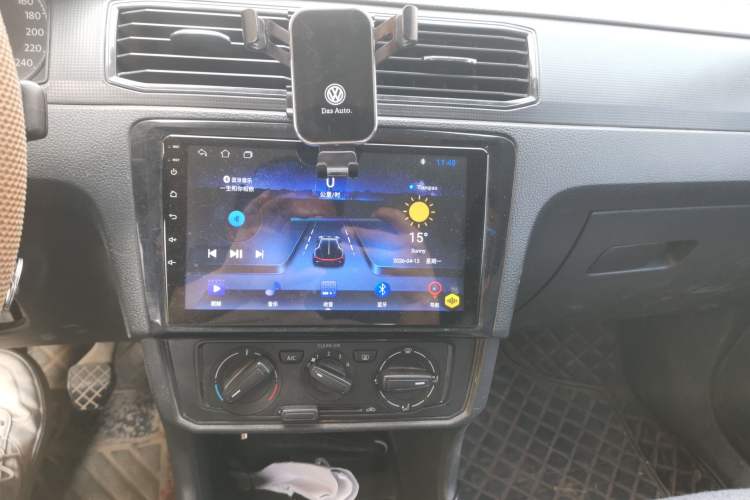 Used Volkswagen Santana 2016 1.4L Manual Fashion Edition
