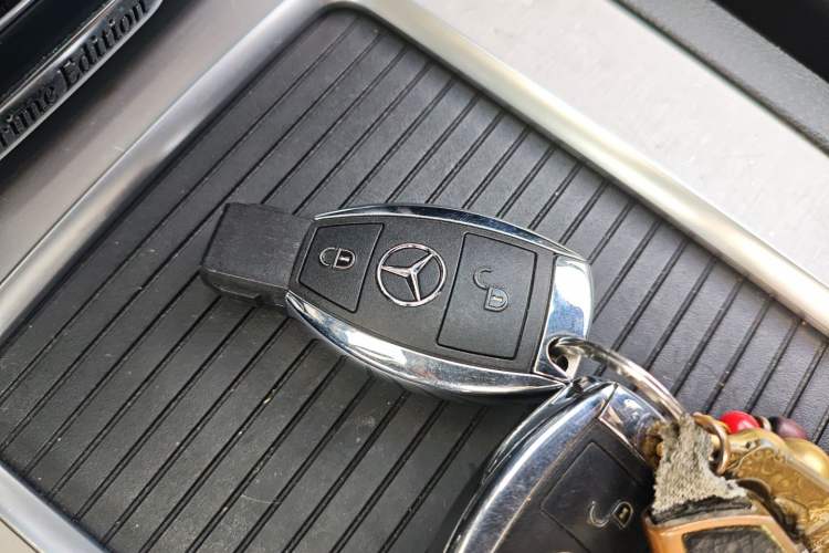 Used Mercedes-Benz GLK-Class 2015 GLK 260 4MATIC Dynamic Edition Ultimate Version
