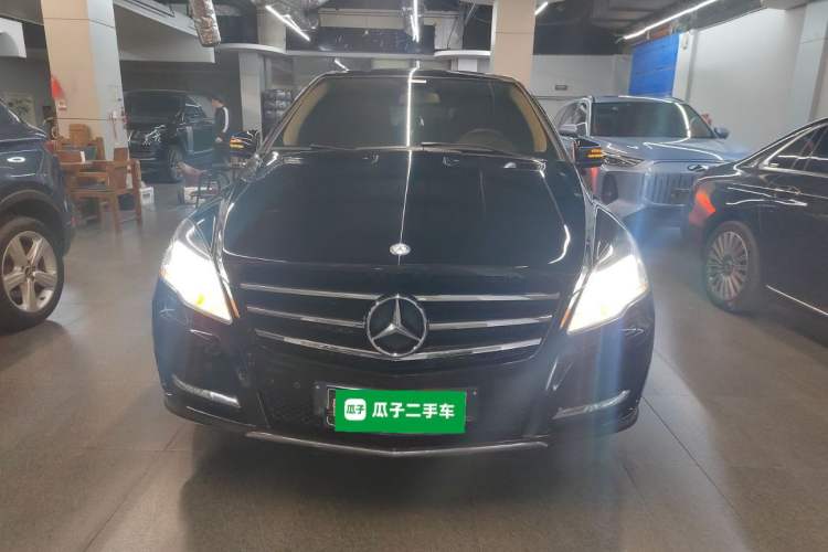 Used Mercedes-Benz R-Class 2017 R 320 4MATIC Business Edition Prestige Model
