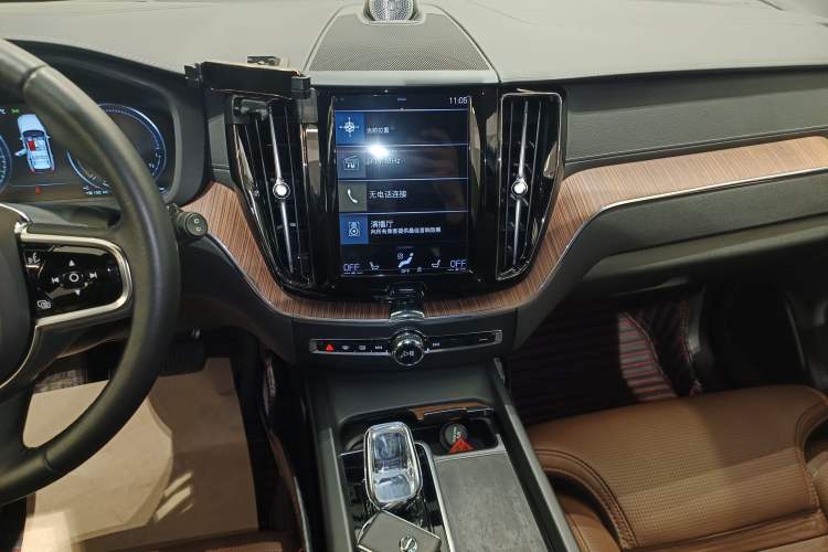 Used Volvo XC60 New Energy 2021 T8 e-Drive Hybrid Luxury Edition