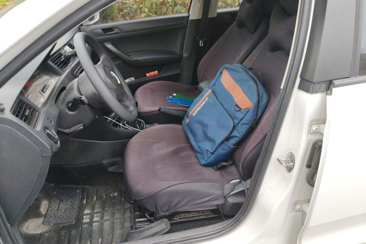 Used Volkswagen Santana 2015 1.6L Manual Fashion Edition Driver Seat