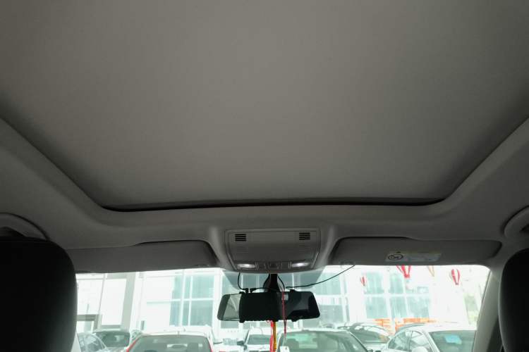 Used Volkswagen Tharu 2020 280TSI Two-Wheel Drive Luxury Edition China VI Standard
