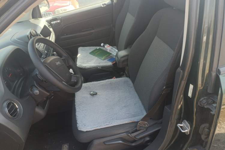 Used Jeep Compass  Left Front Seat