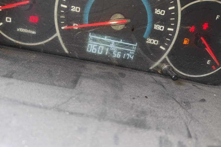 Used Wuling Rongguang V 2015 1.2L Base Version
