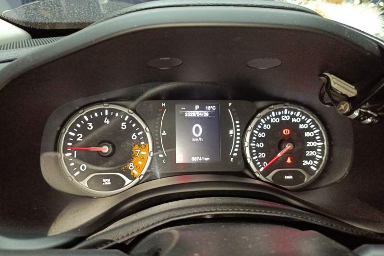Used Jeep Renegade 2016 1.4T Automatic Jingneng Edition Instrument Cluster
