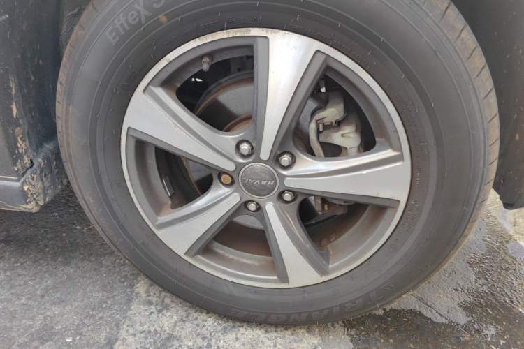 Used Haval H6 2015 Sport Edition 1.5T Manual Two-Wheel Drive Elite Model Right Front Wheel Hub