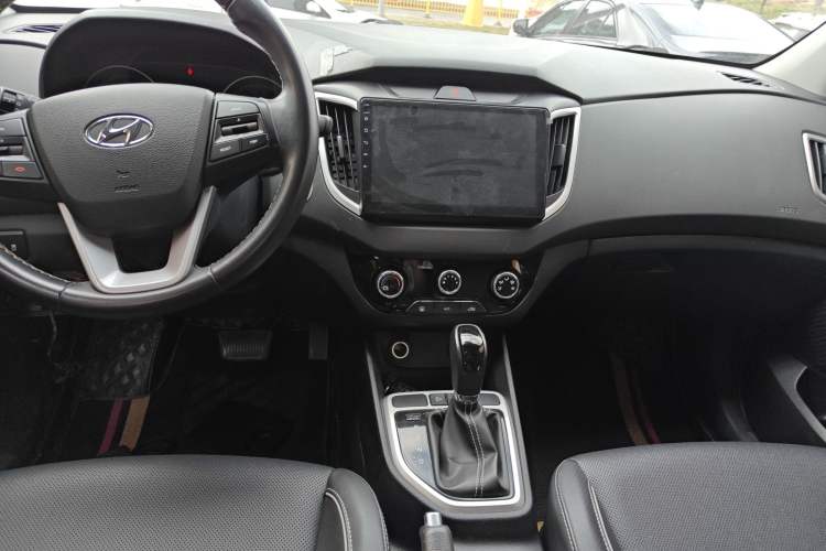 Used Hyundai ix25 2017 1.6L Automatic Smart Version
