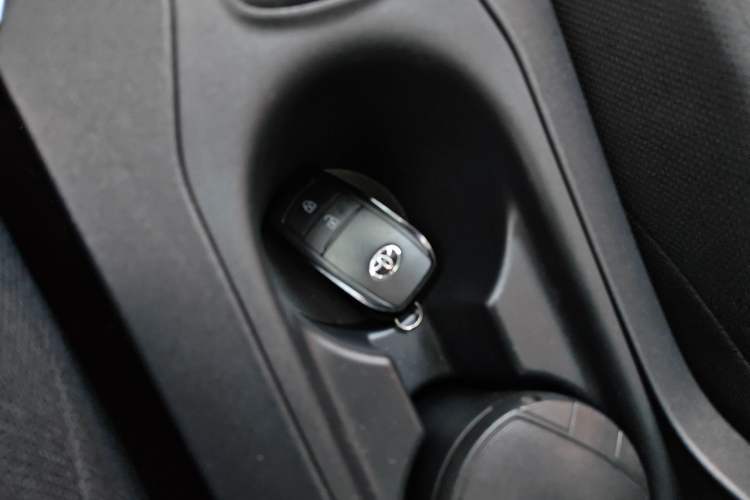 Used Toyota FRONTLANDER 2023 2.0L CVT Leading Edition