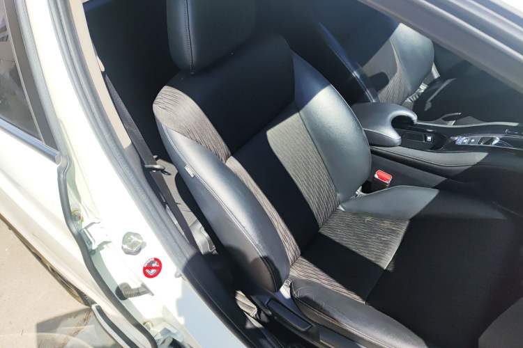 Used Honda Vezel 2020 1.5L CVT Pioneer Edition
