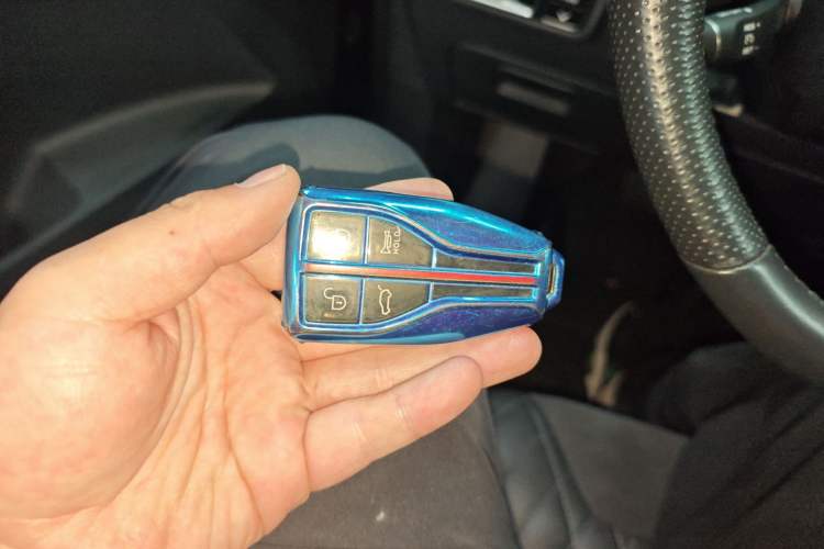 Used Hongqi HS5 2022 Revised Version 2.0T Smart Connect Flagship Edition
