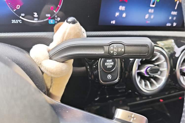 Used Mercedes-Benz A-Class 2023 A 200 L Fashion Model Gear Lever