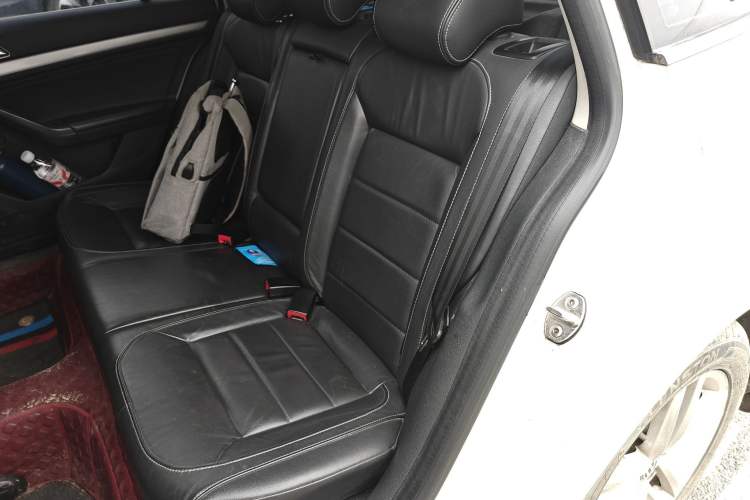 Used Volkswagen Gran Lavida 2015 230TSI DSG Comfort Edition
